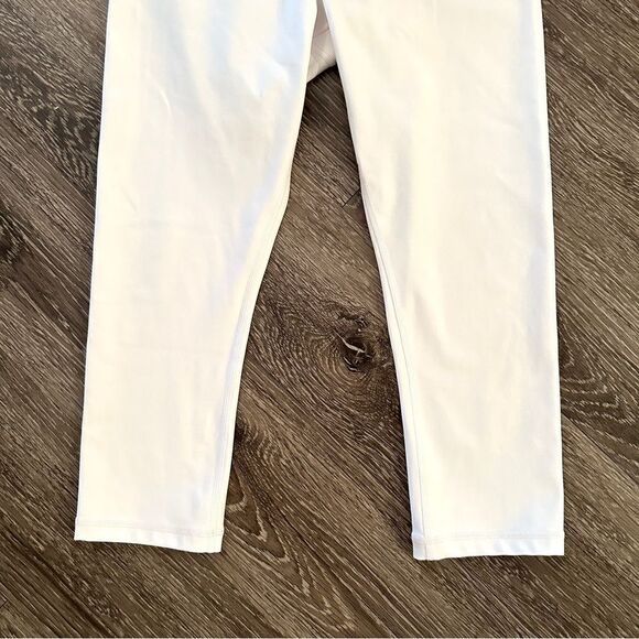 Athleta elation Capri - Picture 2 of 5